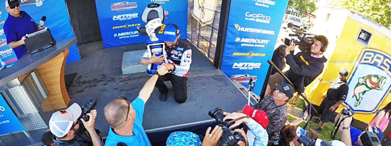 stageTrophy800.jpg